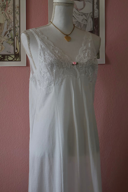 Vintage White Nylon Nightgown (M/L)